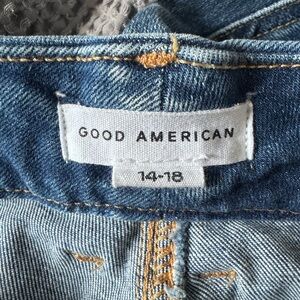 Good American Classic Denim Jeans